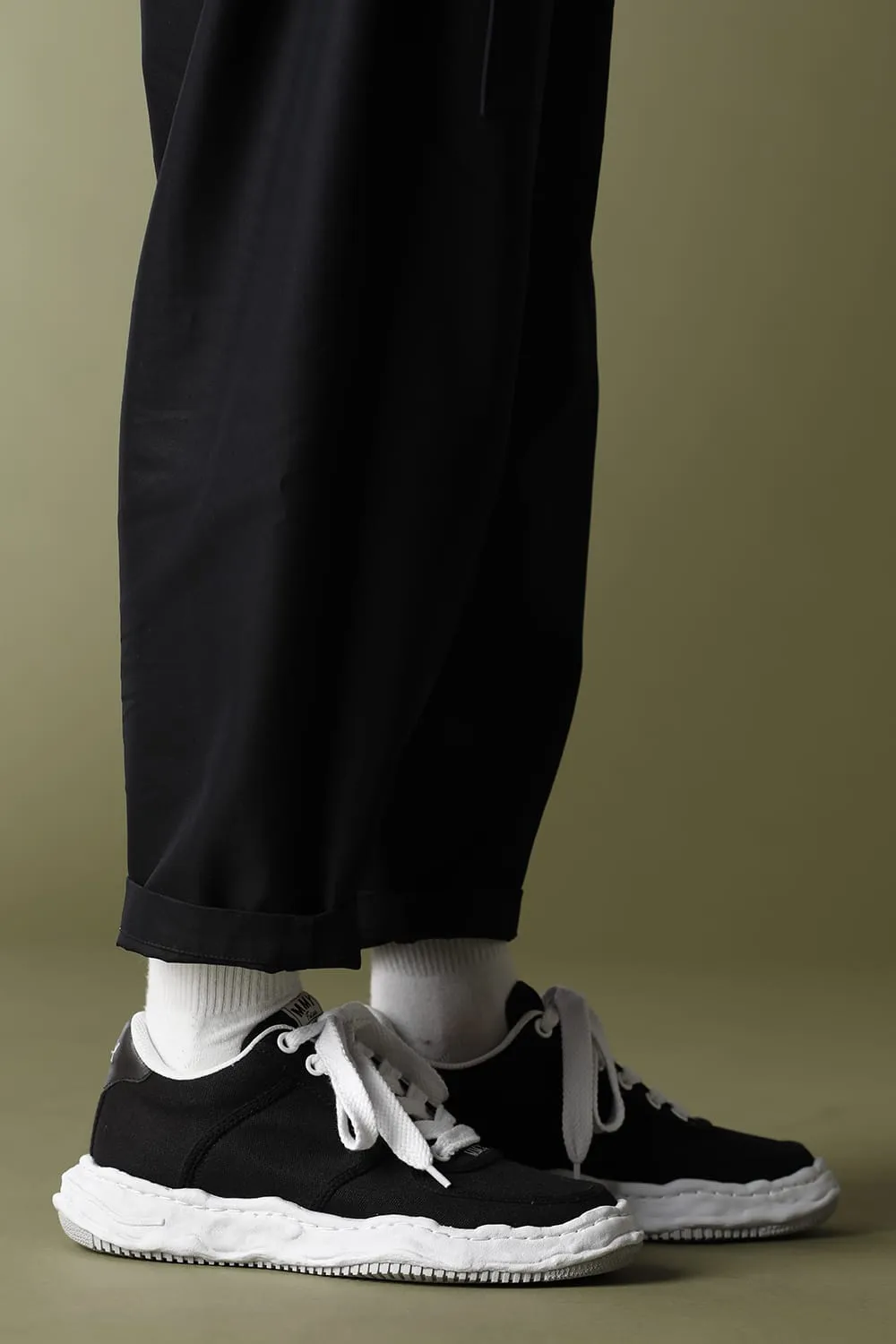 -WAYNE low- original sole canvas Low-Top sneakers Black