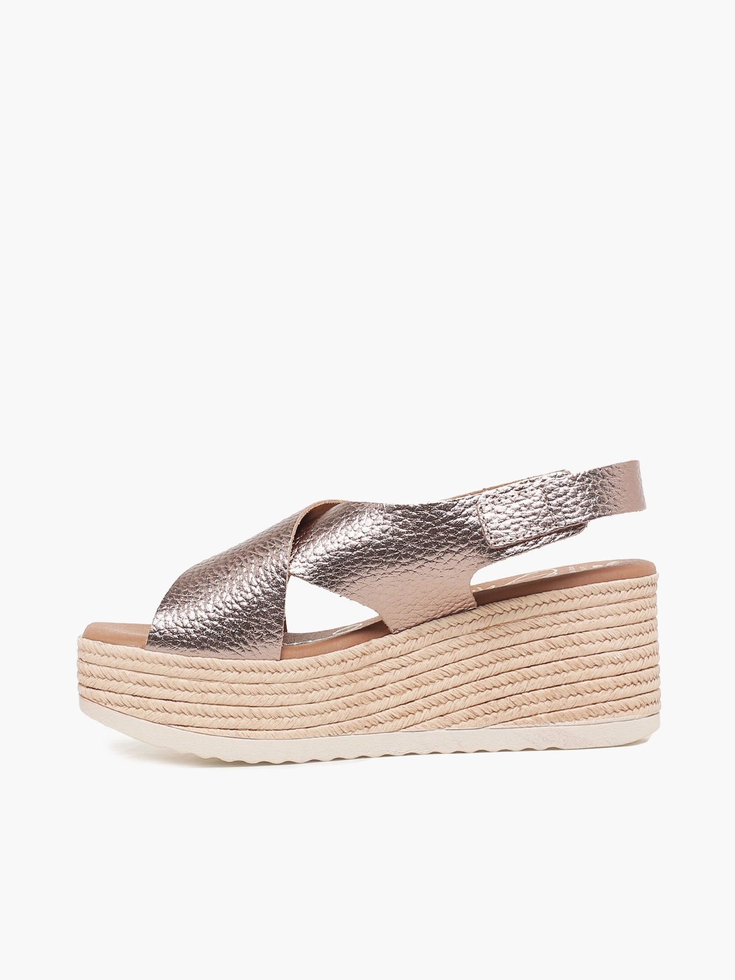 shoe functionality enhancement snow - shedding sole 5715 Cava Doya