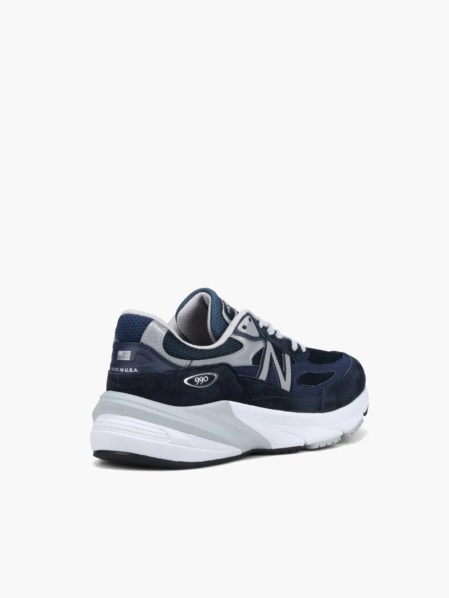 Unbeatable cushioning 990v6 Navy Suede