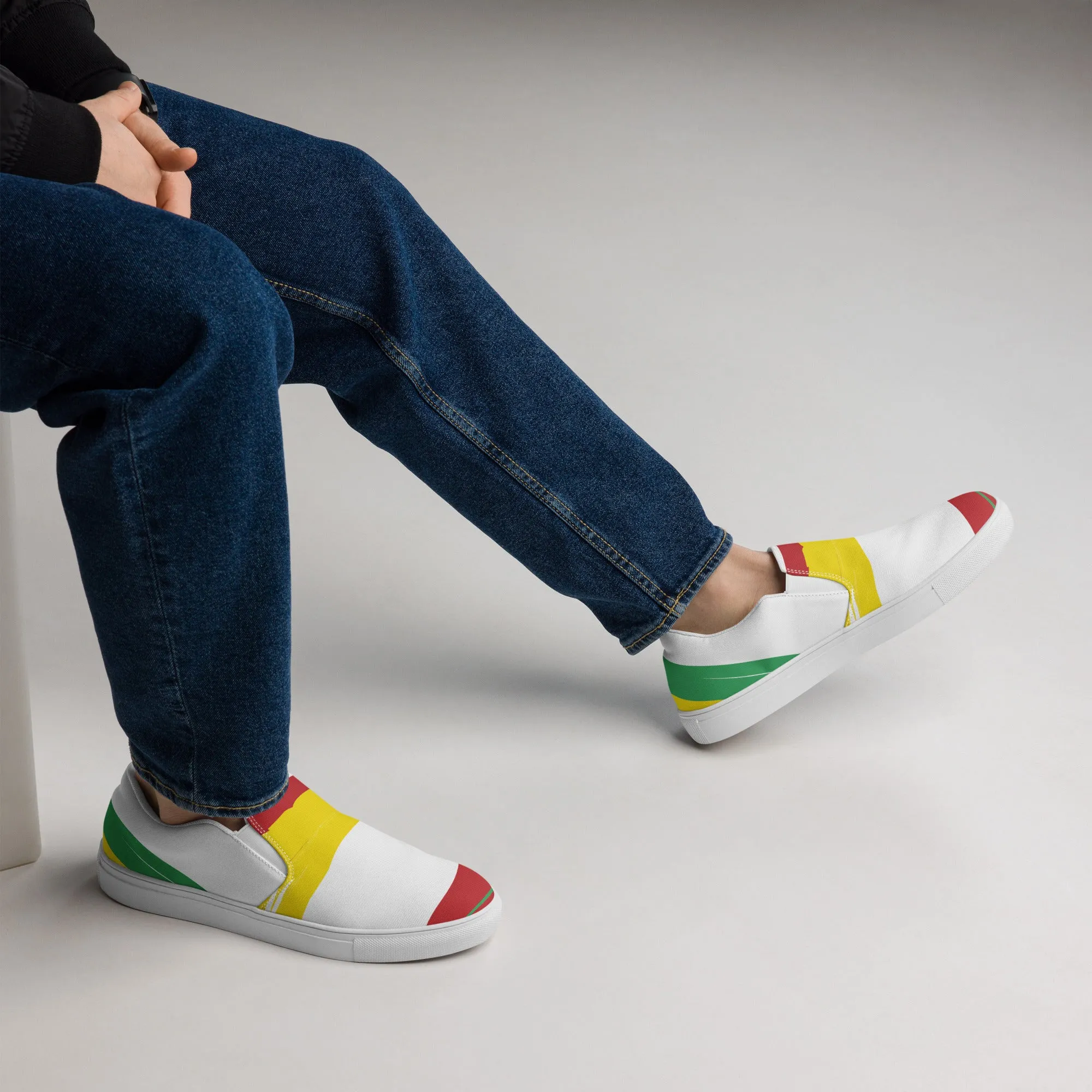 AFRICA STRIPES Men’s Slip-On Canvas Shoes (White)