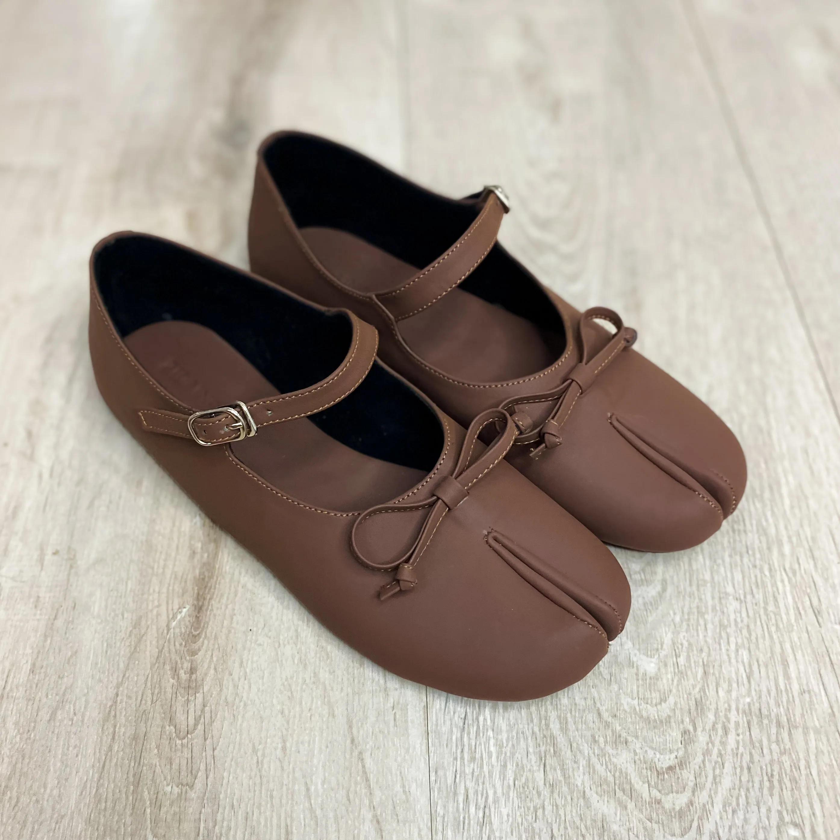 Aina Tabi Flat