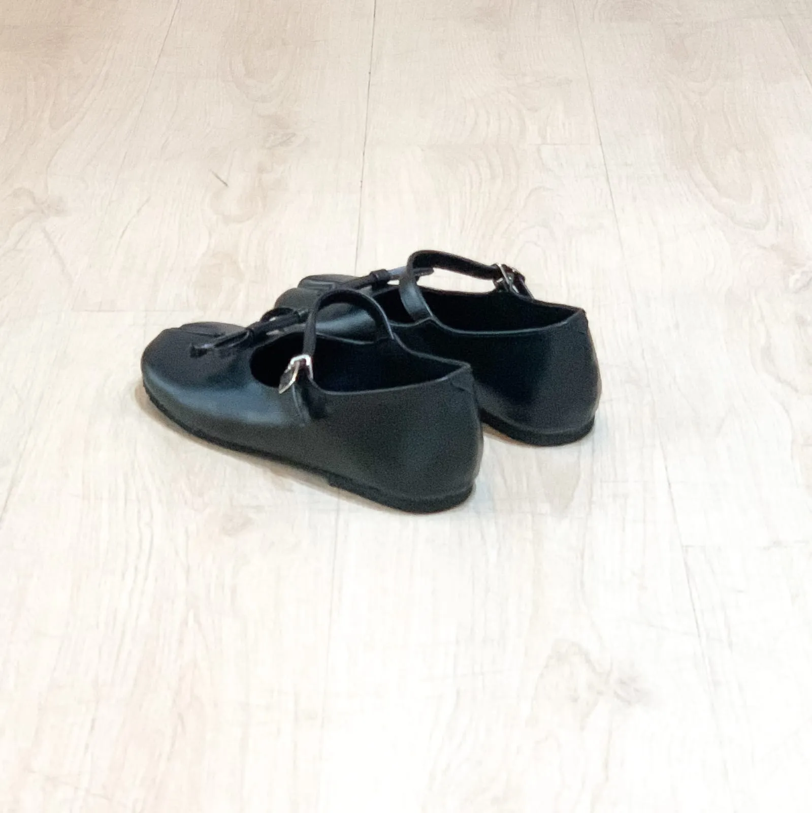 Aina Tabi Flat
