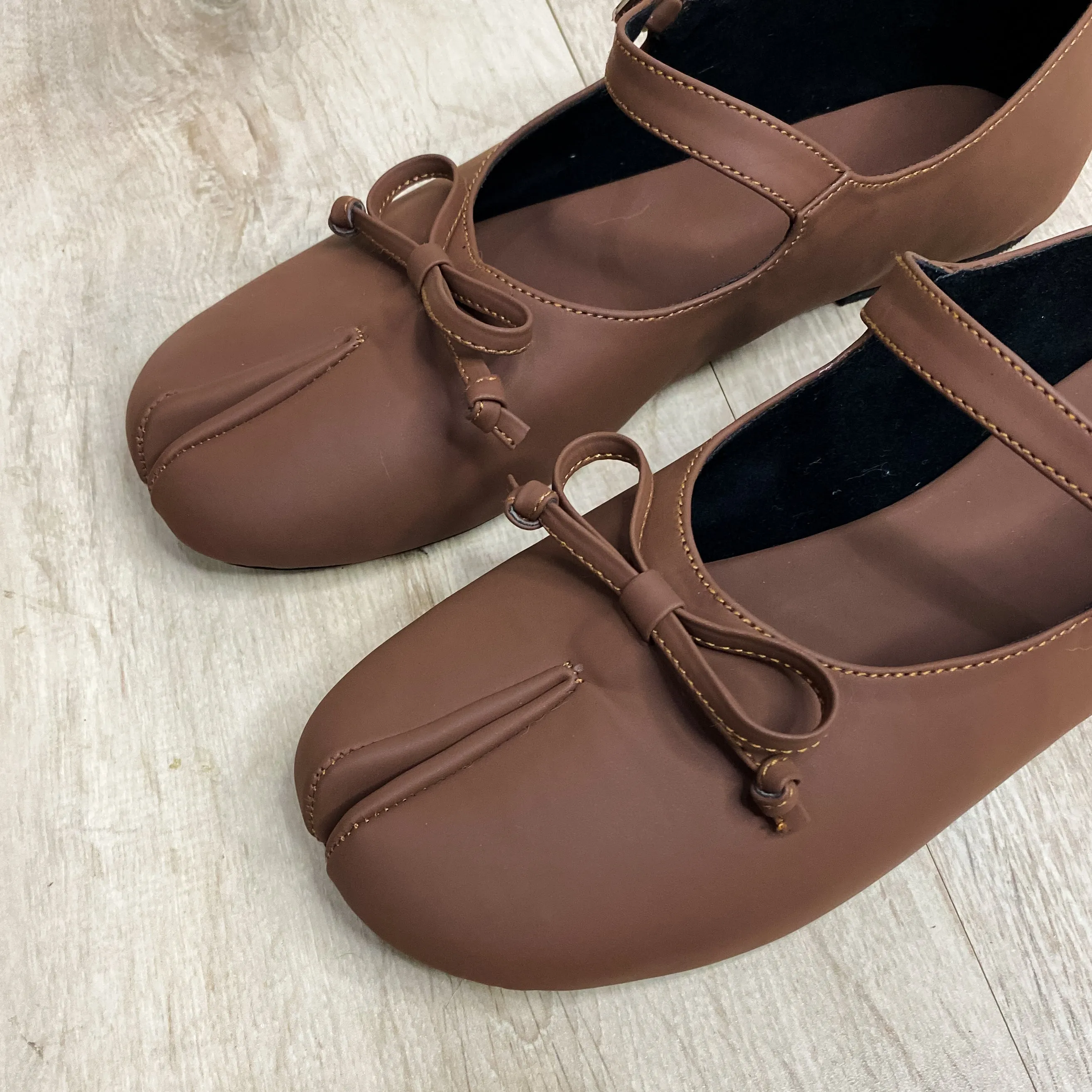 Aina Tabi Flat