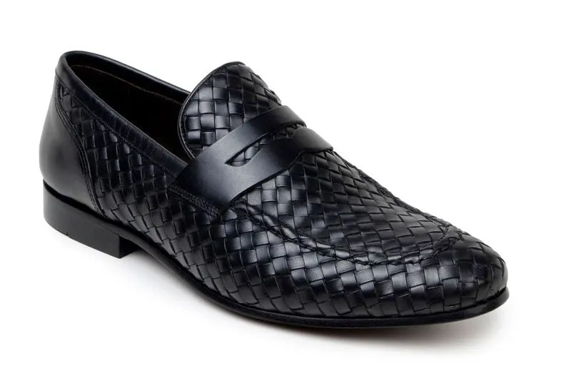 LUCA-Black | Belvedere beach - specific advantages high - top