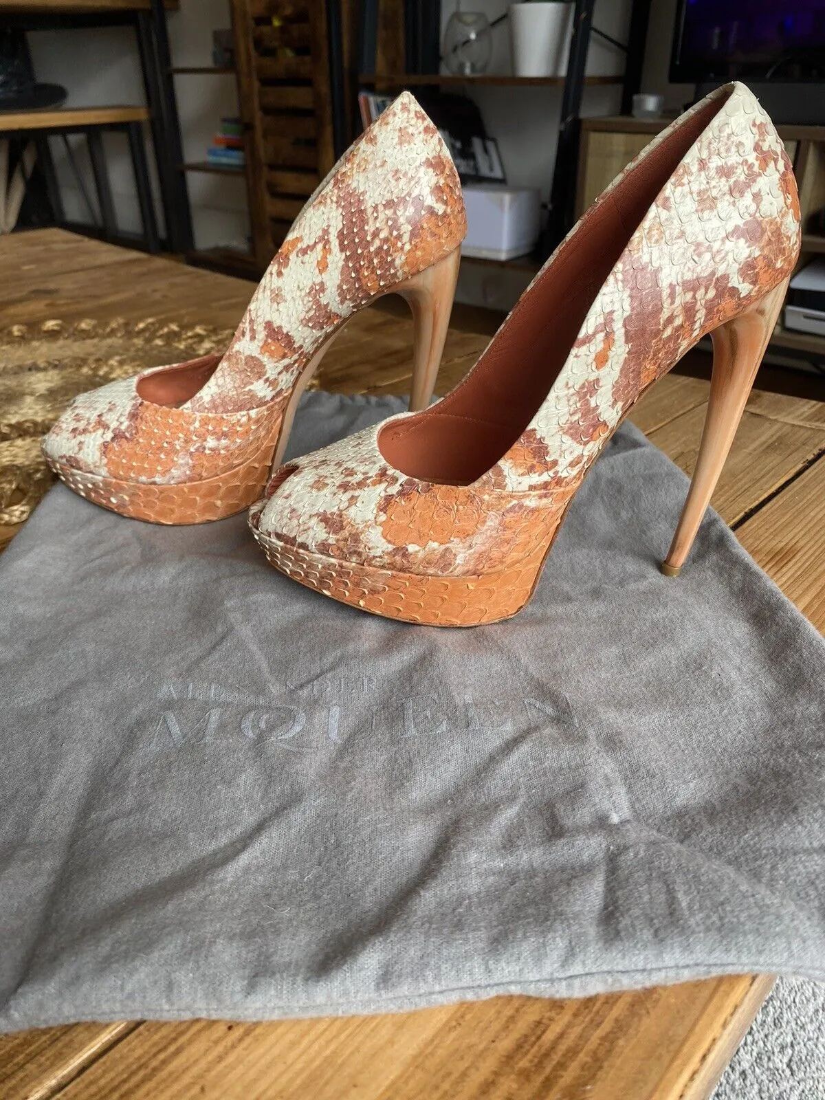 Alexander McQueen orange snake skin peep toe heels size UK5/US7