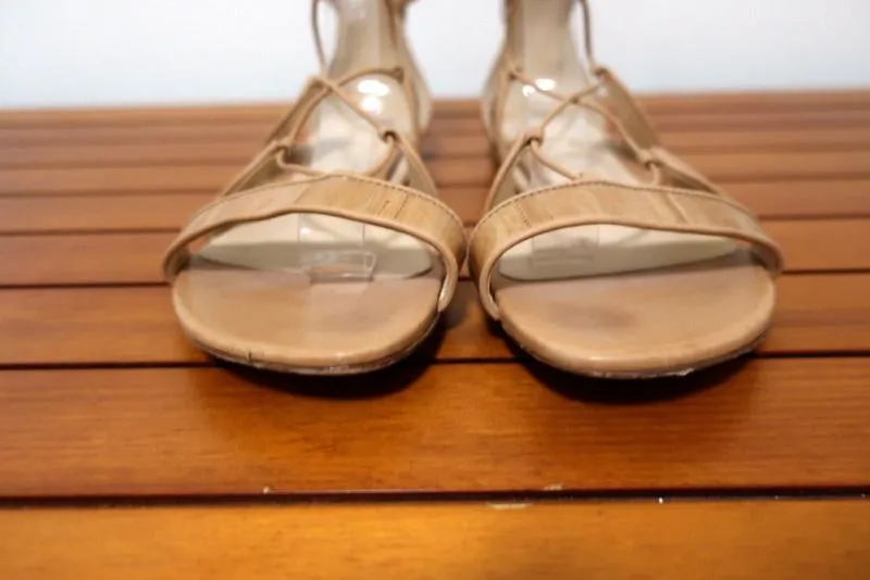 Alexandre Birman Gladiator Sandals Beige Eel Skin Size 38.5 Lace-Up Flat