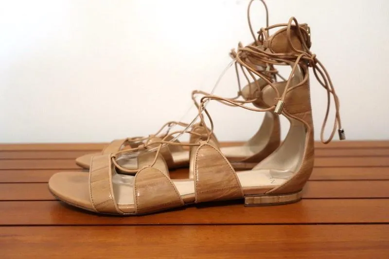 Alexandre Birman Gladiator Sandals Beige Eel Skin Size 38.5 Lace-Up Flat