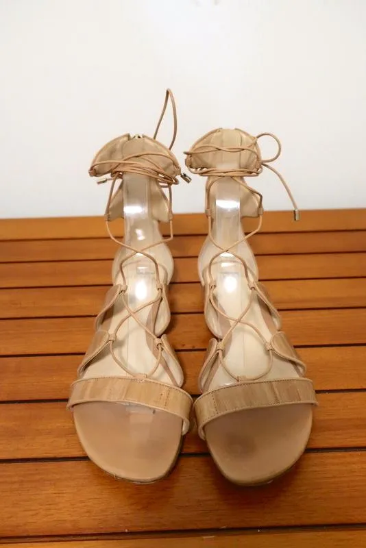 Alexandre Birman Gladiator Sandals Beige Eel Skin Size 38.5 Lace-Up Flat
