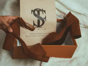Ana Semi-mid heels