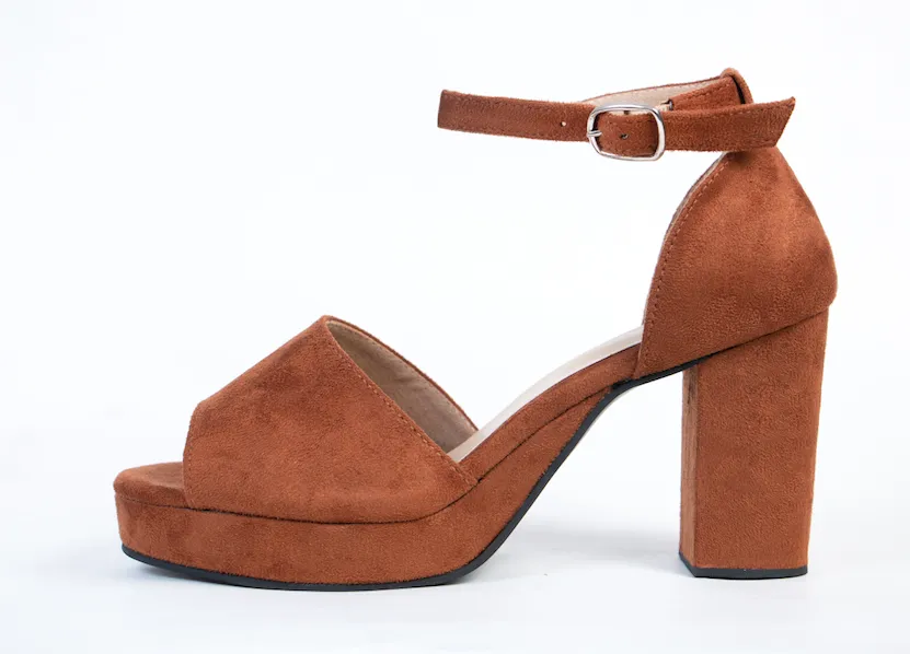 Ana Semi-mid heels