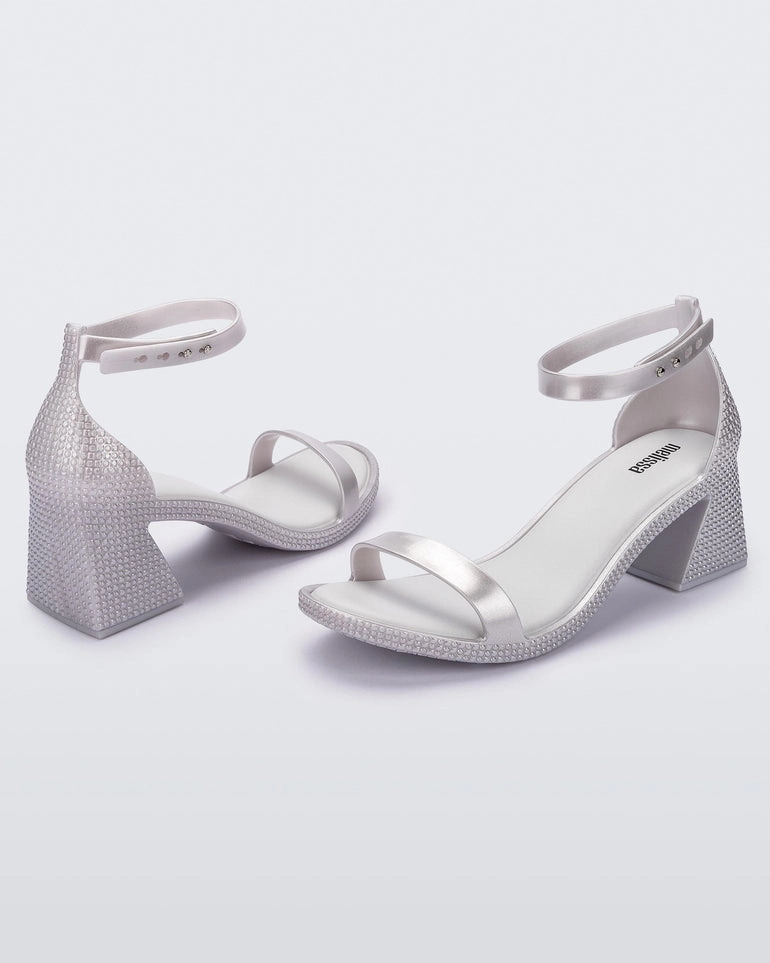 Lux Heel - Metallic Silver/White agility - improvement - level