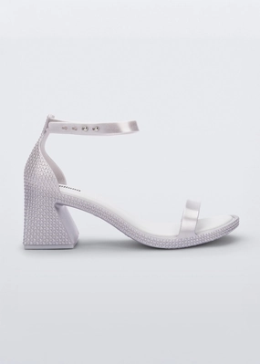 Ankle Lock Technology Lux Heel - Metallic Silver/White crucial Lux Heel - Metallic Silver/White