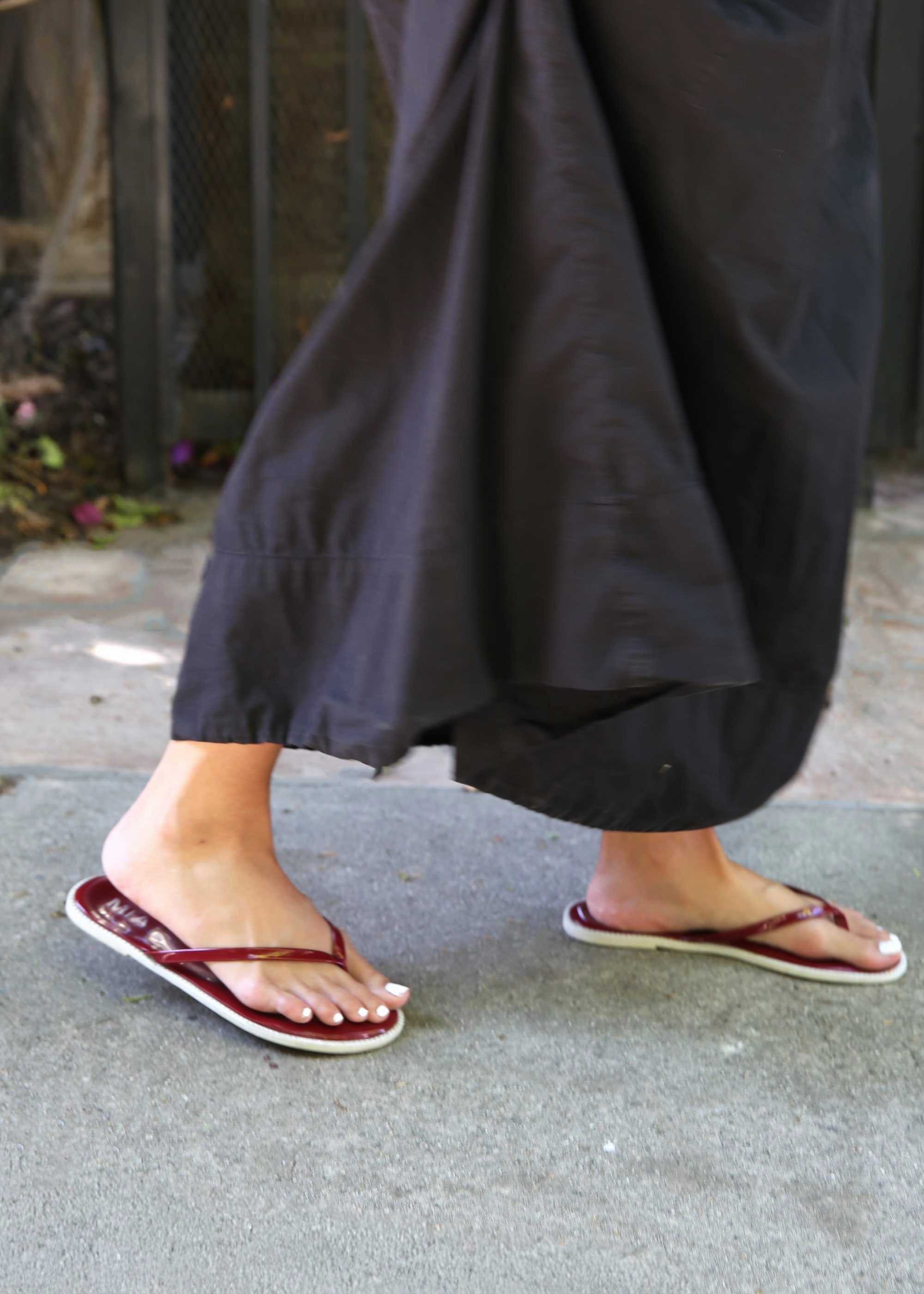 Suitable Durable Stitching Aster Sandal - Red
