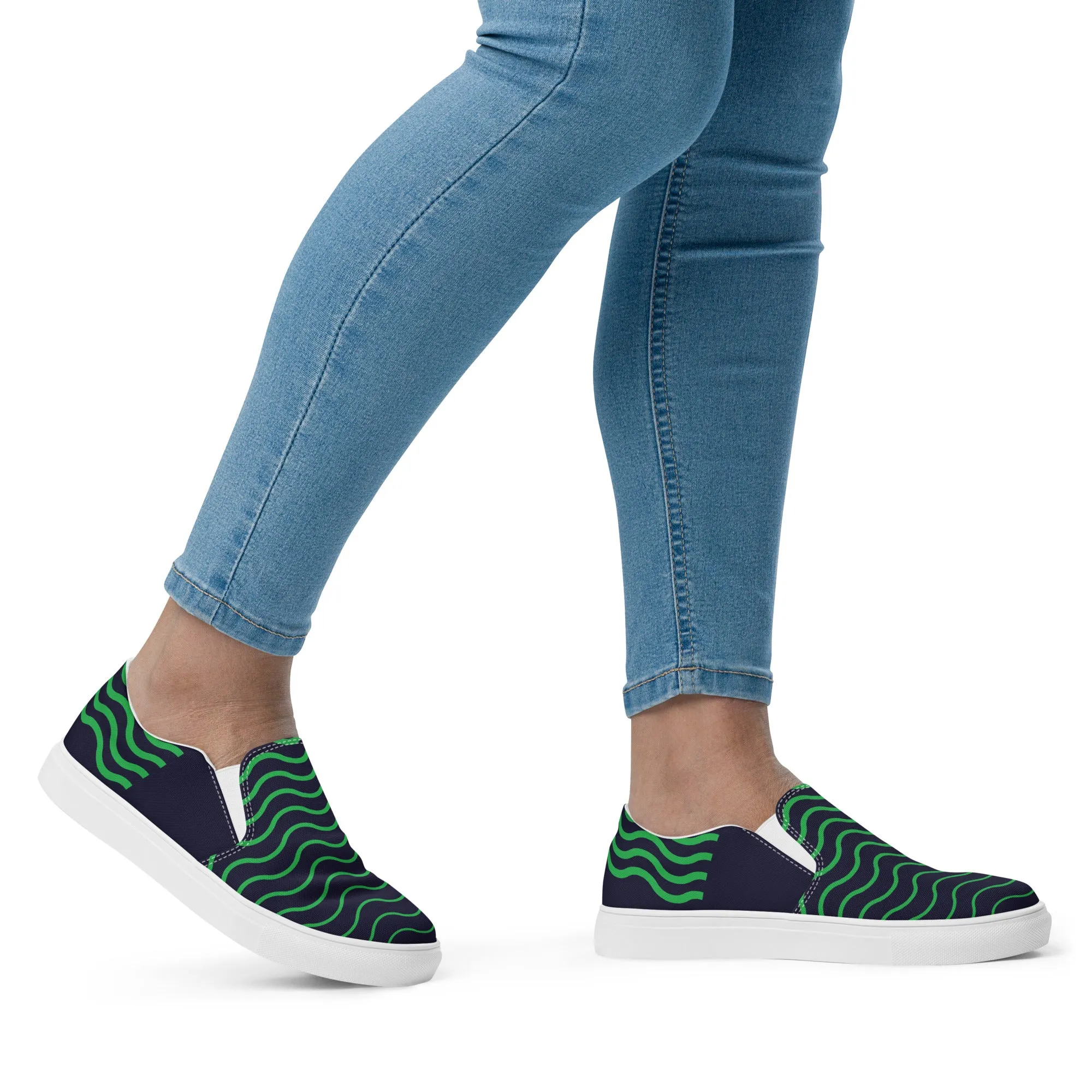 BE LIKE WATER Women’s Slip-On Canvas Shoes