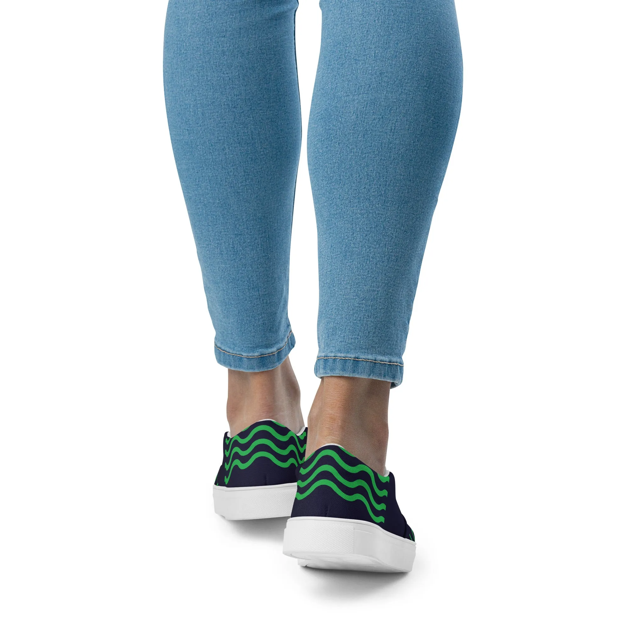 BE LIKE WATER Women’s Slip-On Canvas Shoes