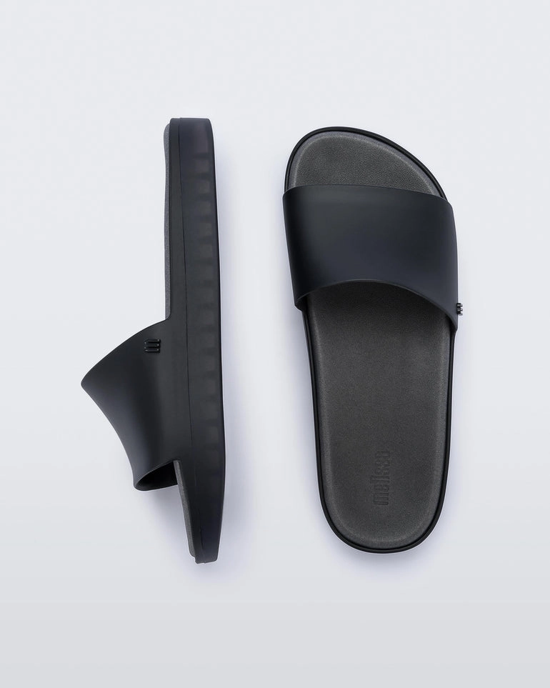 Easy - to - Clean Beach Slide Next Gen - Black