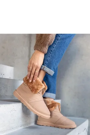 Beige insulated snow boots