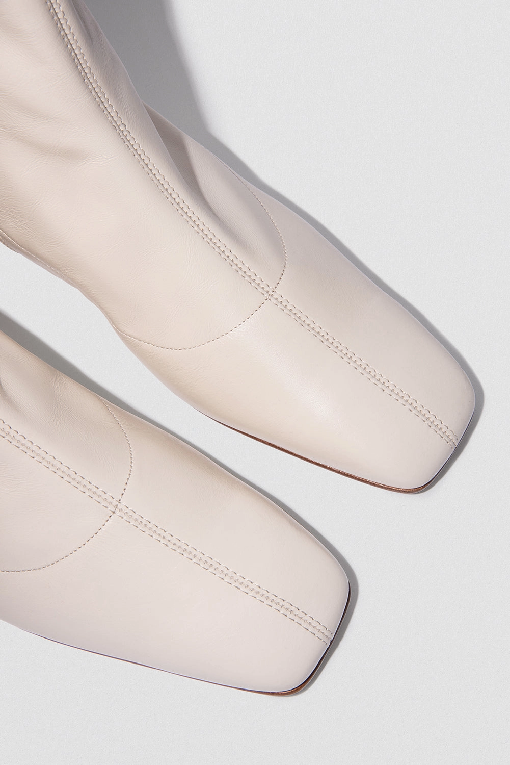 Este Boot White Leather Pilates practitioners - specific functions