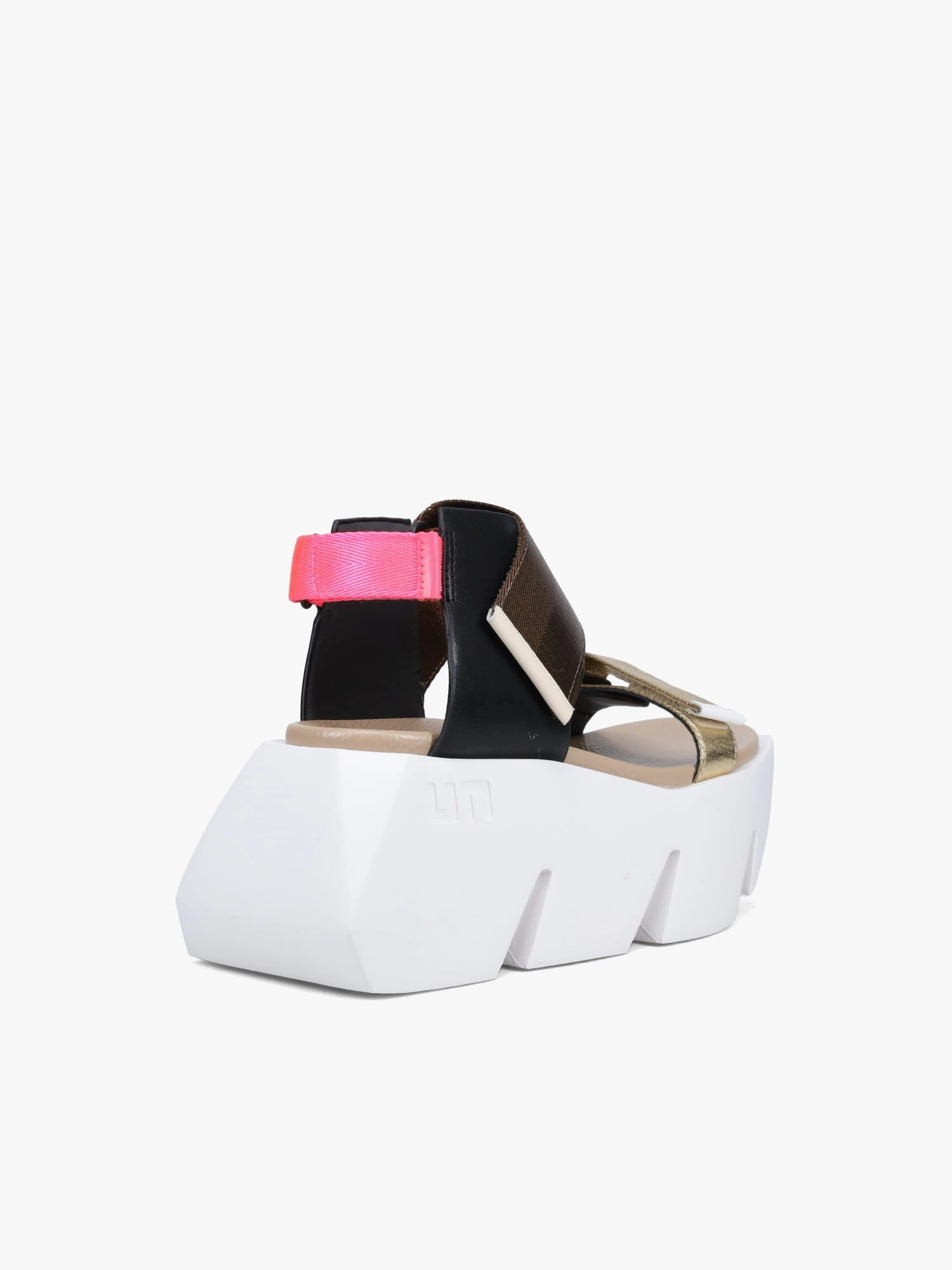 Bull Run Connect Nappa Playful Step Comfortable Open-toe Shoes