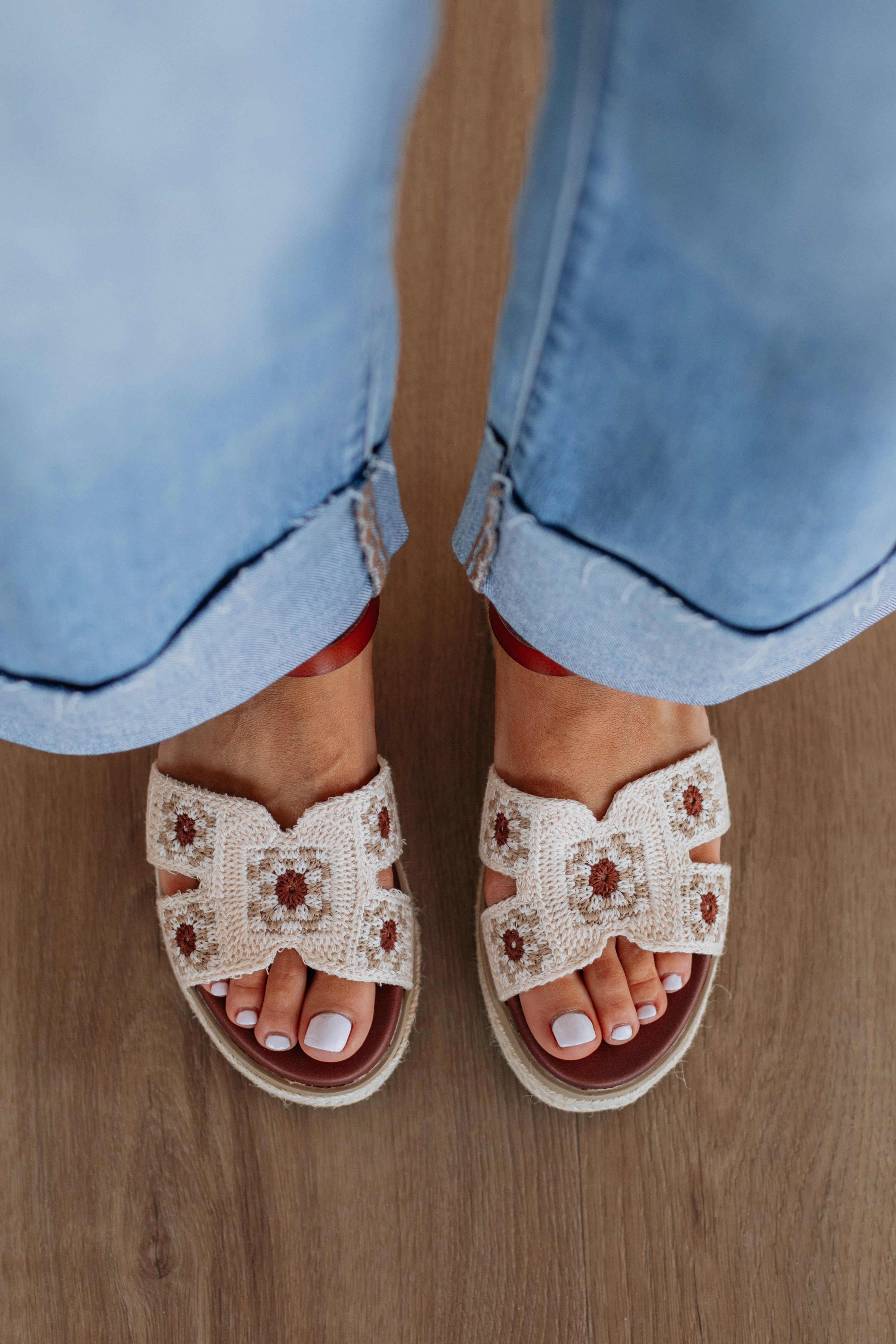 Comfort Curve Street Cool Making An Appearance Sandals