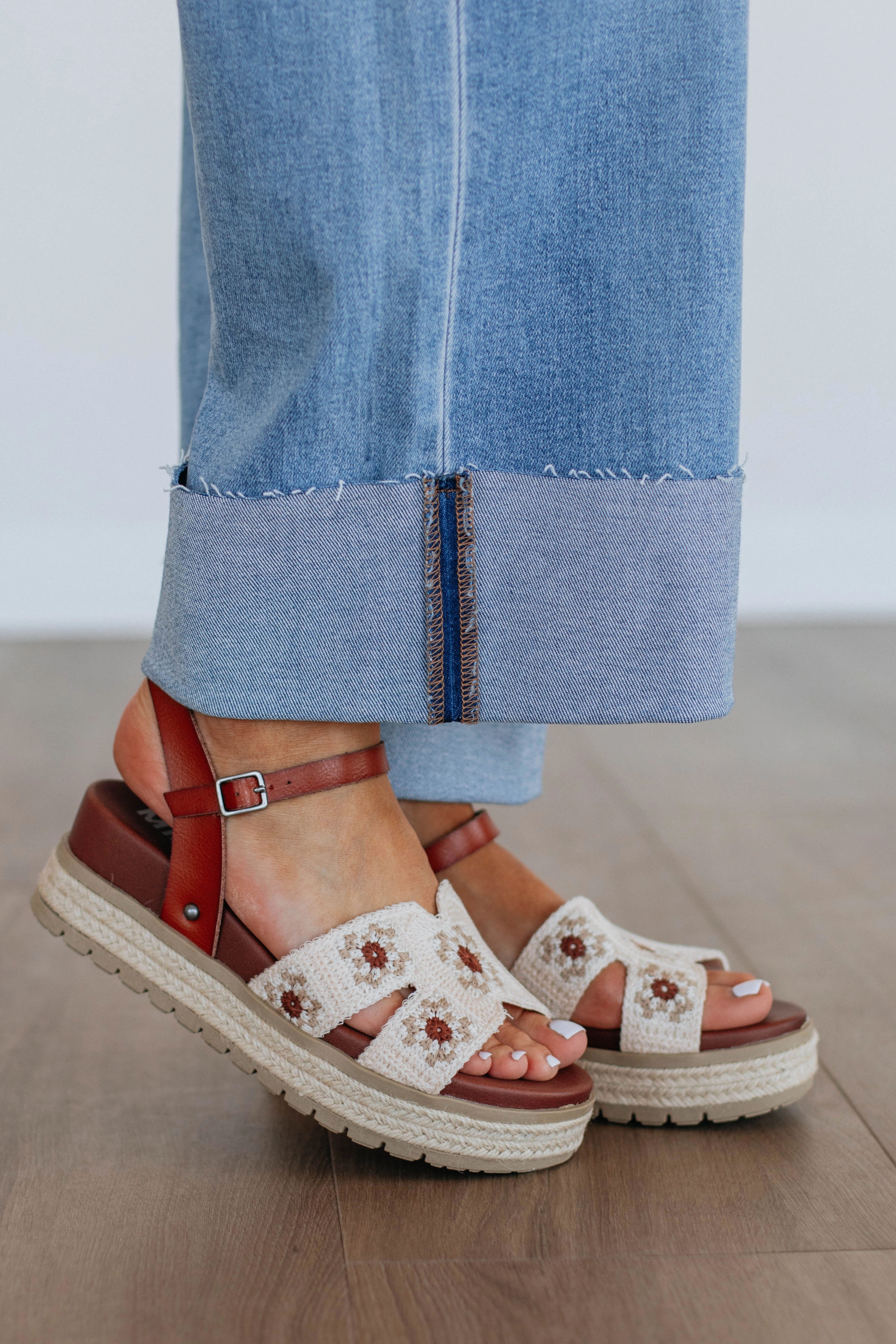 Making An Appearance Sandals Arch Fit