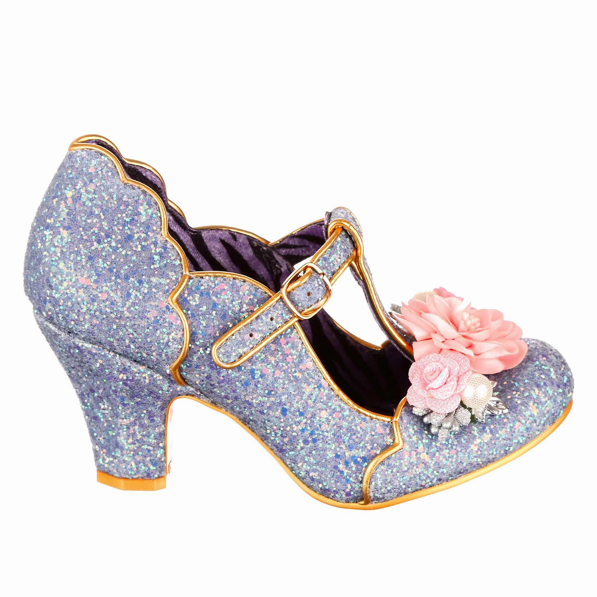 Stylish Dress Shoes Carriage Ride