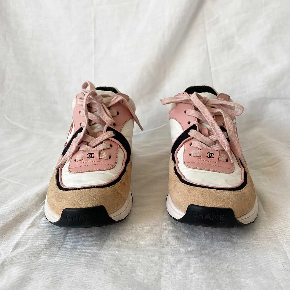 Chanel 2019 Interlocking CC Logo Sneakers Pink, 37.5