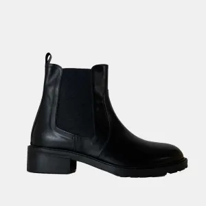 CHELSEA BOOTS ANN TUIL ARTIST