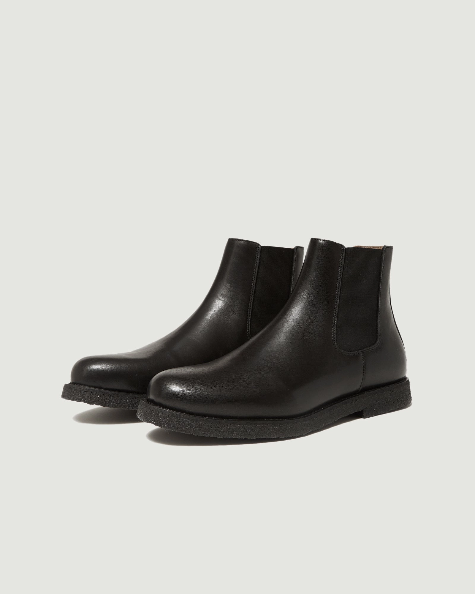 Chelsea Boot | Black Leather Boosted comfort Casual flexibility