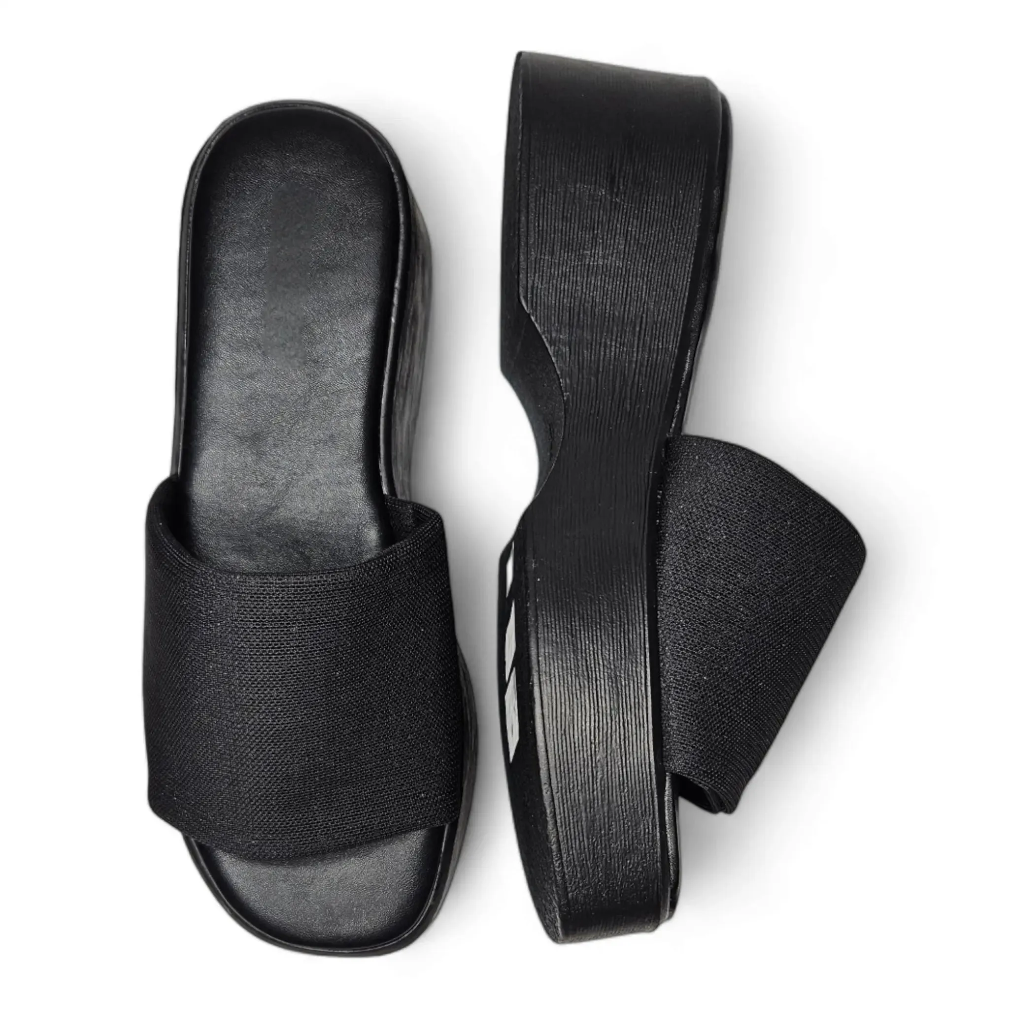 Chipper Wide Band Platform Wedge