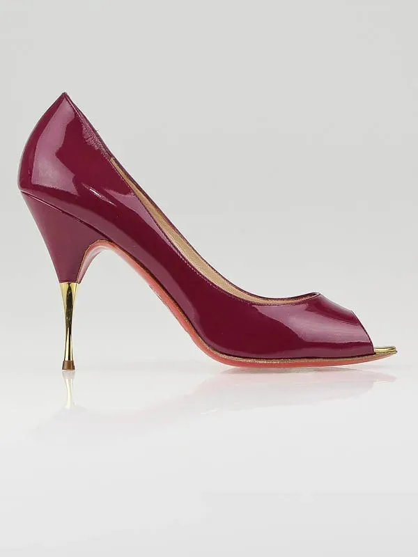 CHRISTIAN LOUBOUTIN BERRY PATENT LEATHER YOYOSPINA PEEP TOE PUMPS