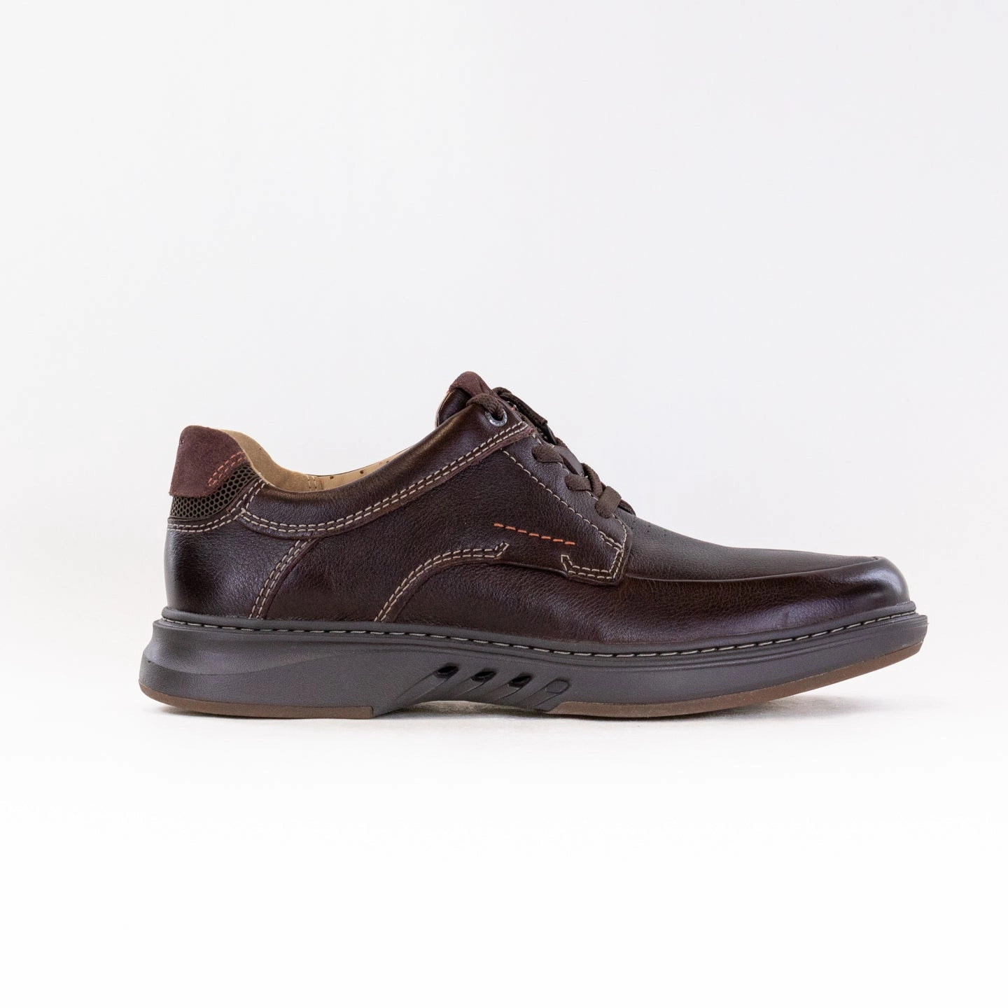 SweatWicking Mountain Run Clark's Un Briley Lace (Men's) - Mahogany