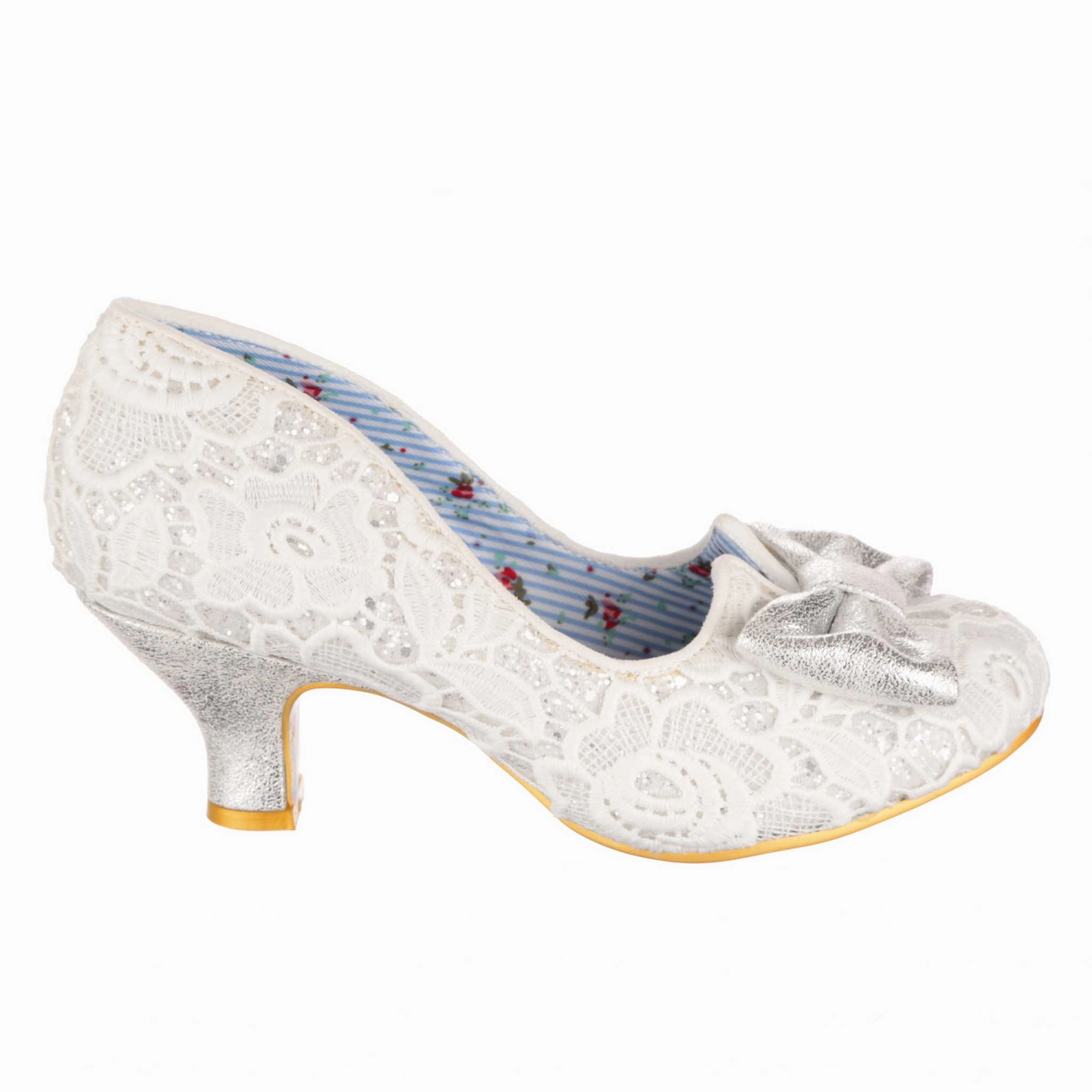 Trendy Sandals Dazzle Razzle
