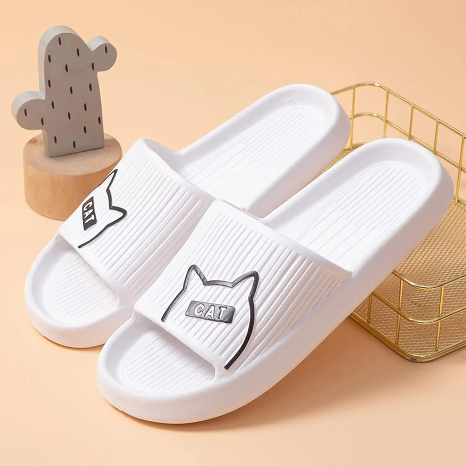 Cloud Slippers for Men Womens Slides Slides for Men Women Comfortable Gym Non Slip Slippers
