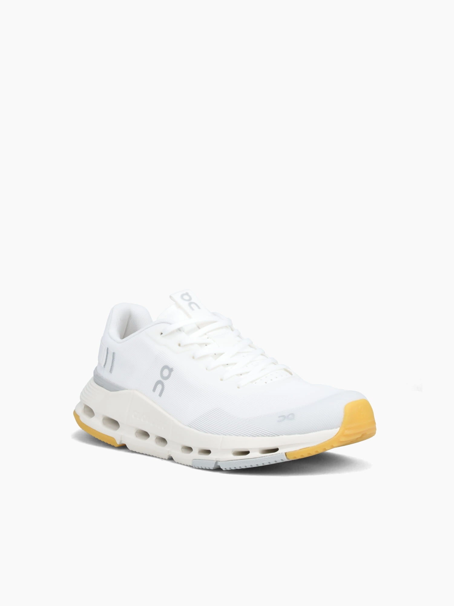 Traction pods Outdoor Motion Cloudnova Form 2 White Ivory mesh
