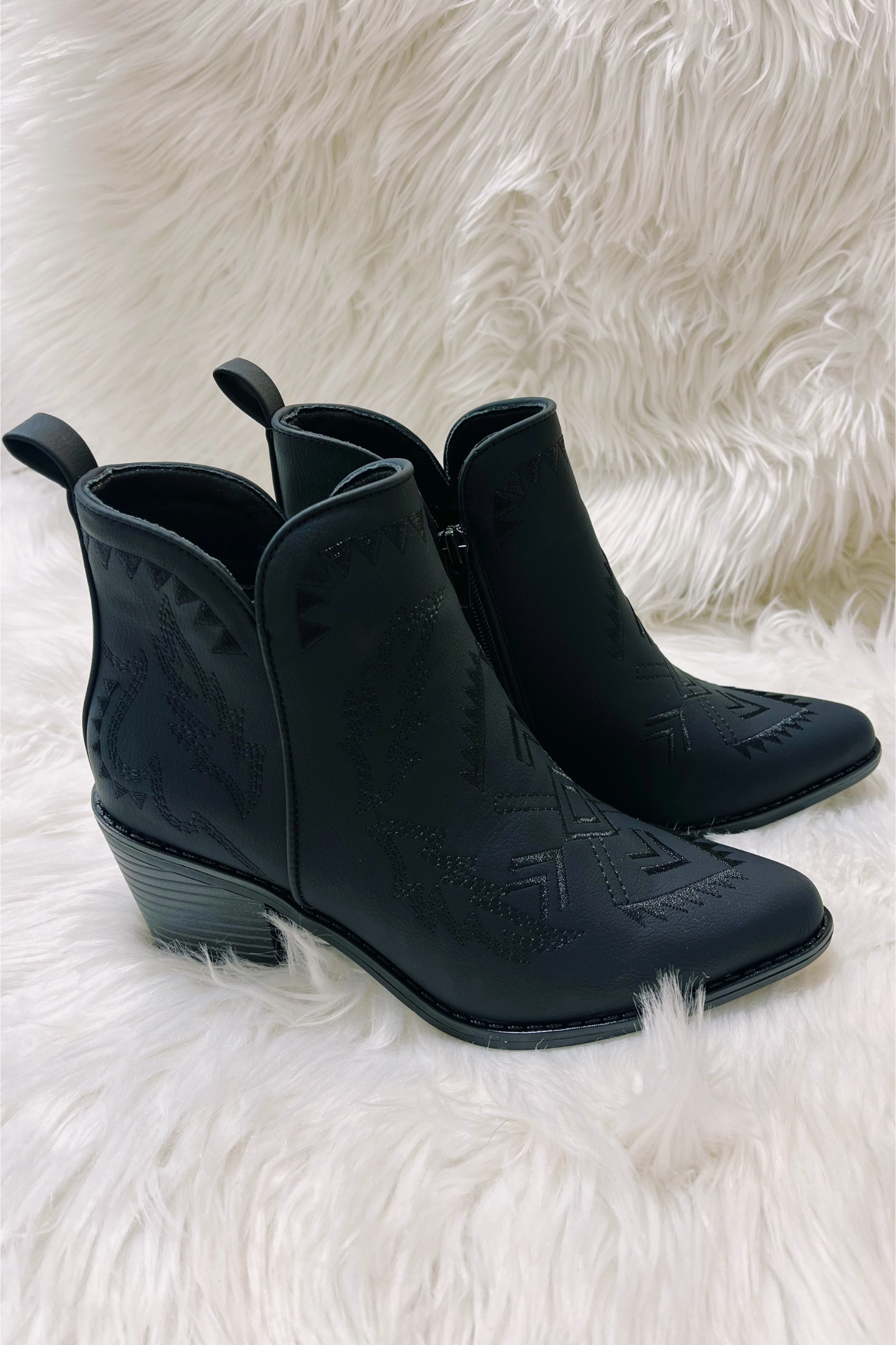 basketball players Come On Over Bootie in Black