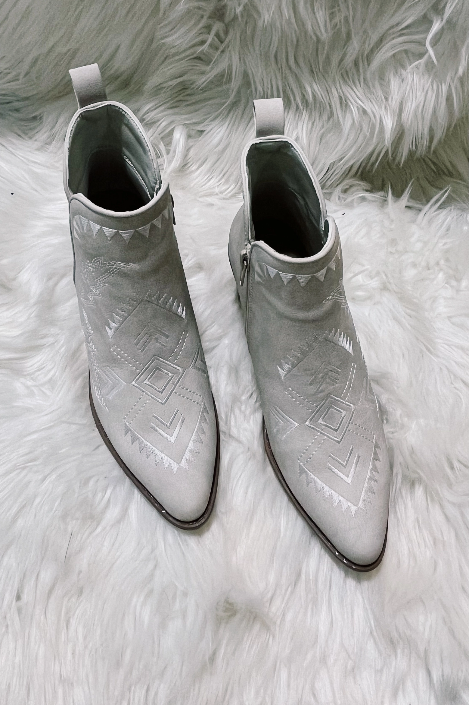 Come On Over Bootie in Lt. Grey Anti Static Construction