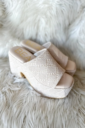 Como Platform Sandal High   Quality Como Platform Sandal Throw Step Everyday Essential