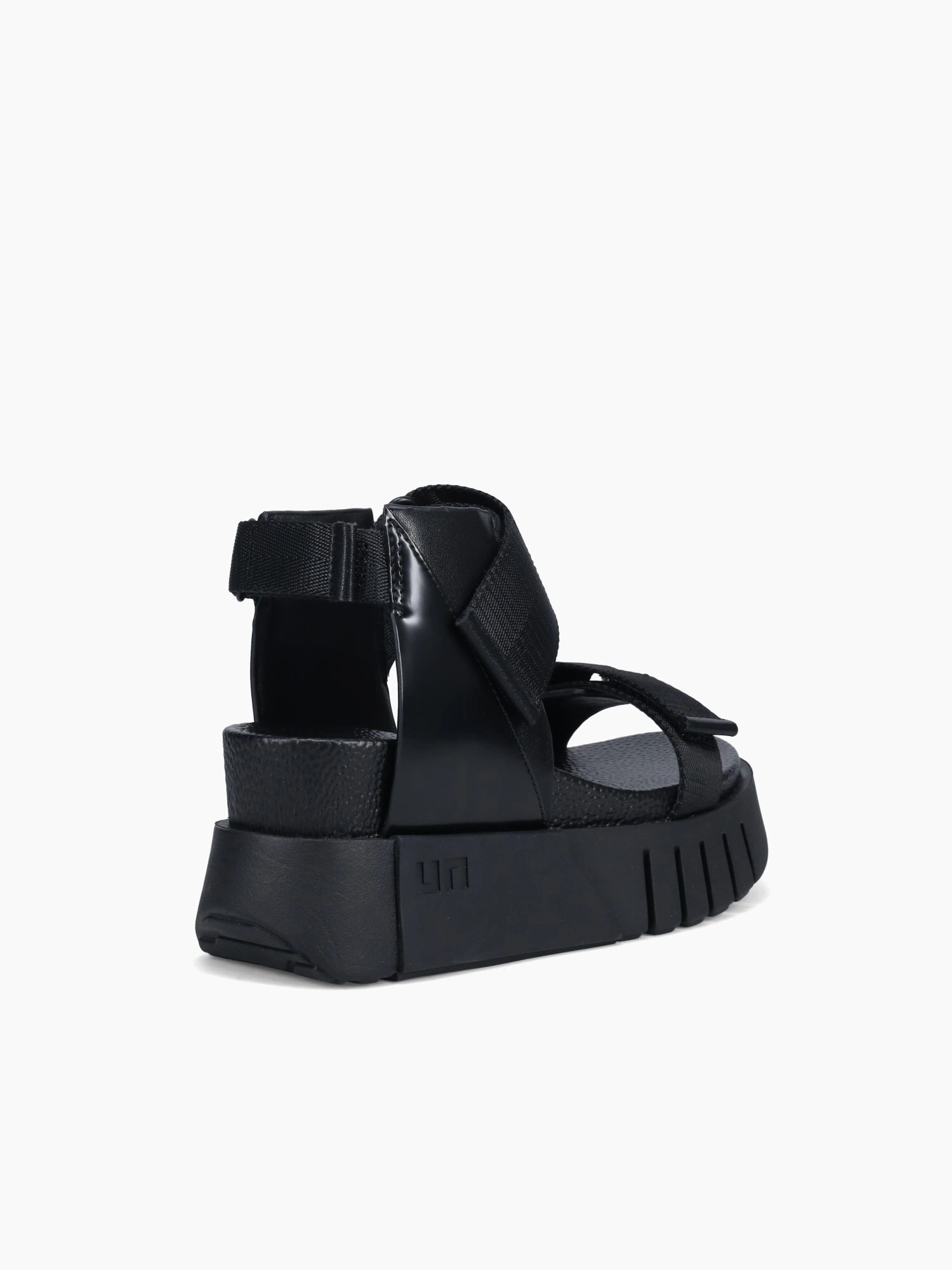 Weightless Feel Lounge Style Delta Run Blk