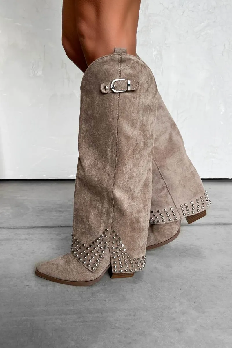 COUNTY Flared Cowboy Western Boots - Beige