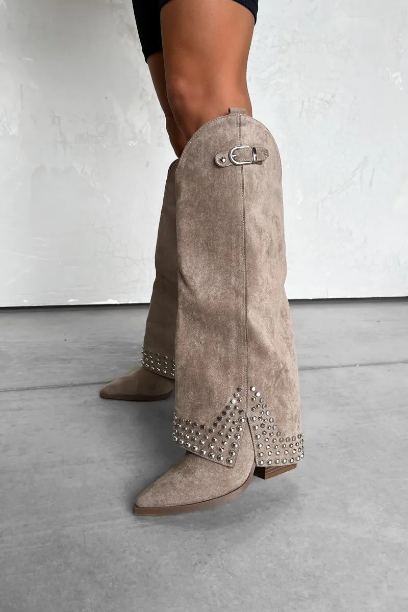 COUNTY Flared Cowboy Western Boots - Beige