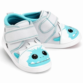 Court-Pro Yeti Squeaky Toddler Shoes | White/Gray Impact Resistant Sole Yeti Squeaky Toddler Shoes | White/Gray