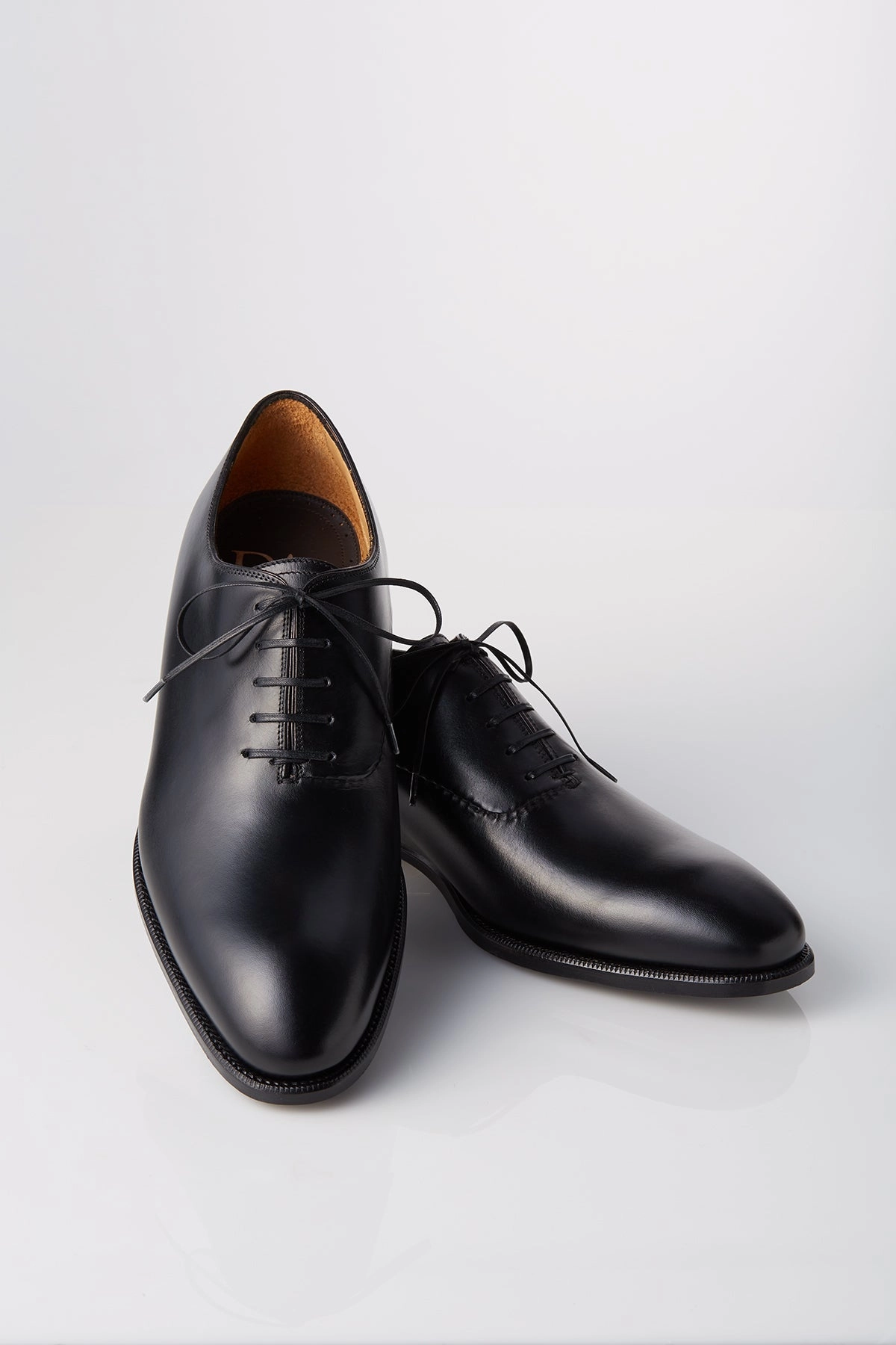 Classic Mood Canyon Jog David August Leather Whole Cut Dress Shoe in Black