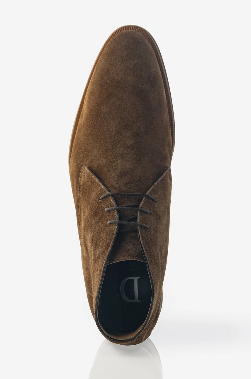 David August Suede Chukka Boot in Farro Comfort Guarantee Leaf Jog