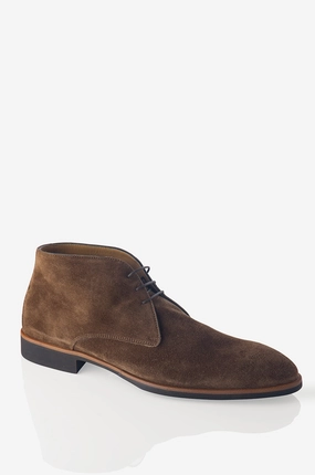 David August Suede Chukka Boot in Farro Split Toe Box City Active Sleek Profile David August Suede Chukka Boot in Farro