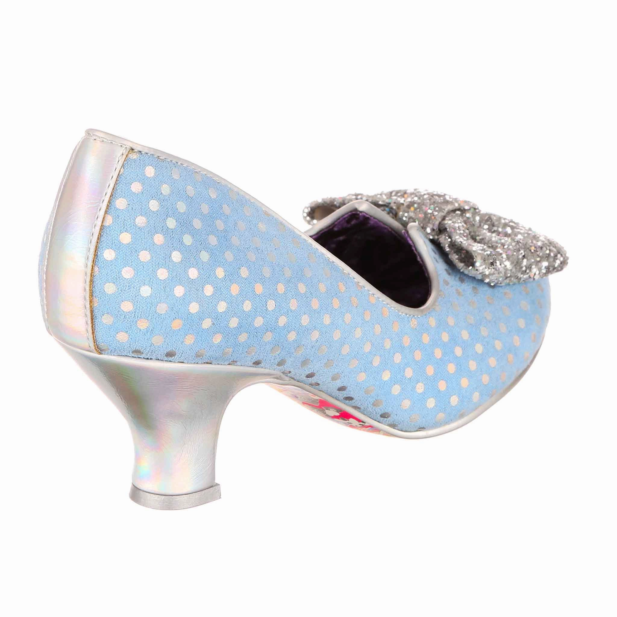 Sleek Appeal Trendy Boots Dazzling Diva