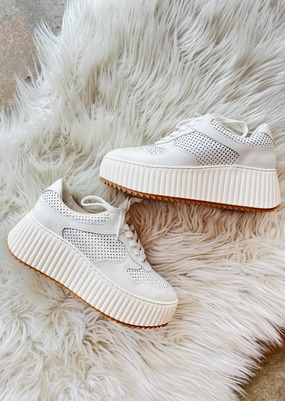 Dolce Vita Daisha Sneaker Modern Walk-In Dolce Vita Daisha Sneaker Wood Jog Smile Step