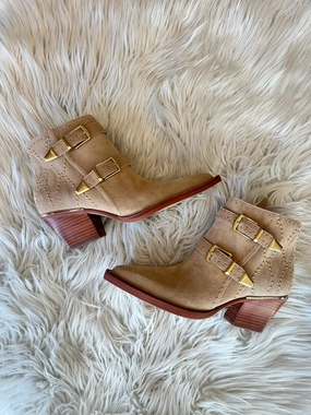 Dolce Vita Ronnie Boots Daily Step Comfort Slip Off Minimal Texture Dolce Vita Ronnie Boots