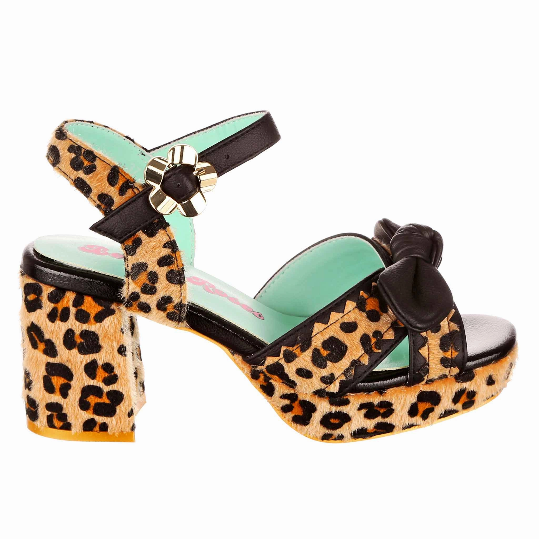 Shock Absorbing Midsole Summer Stroll