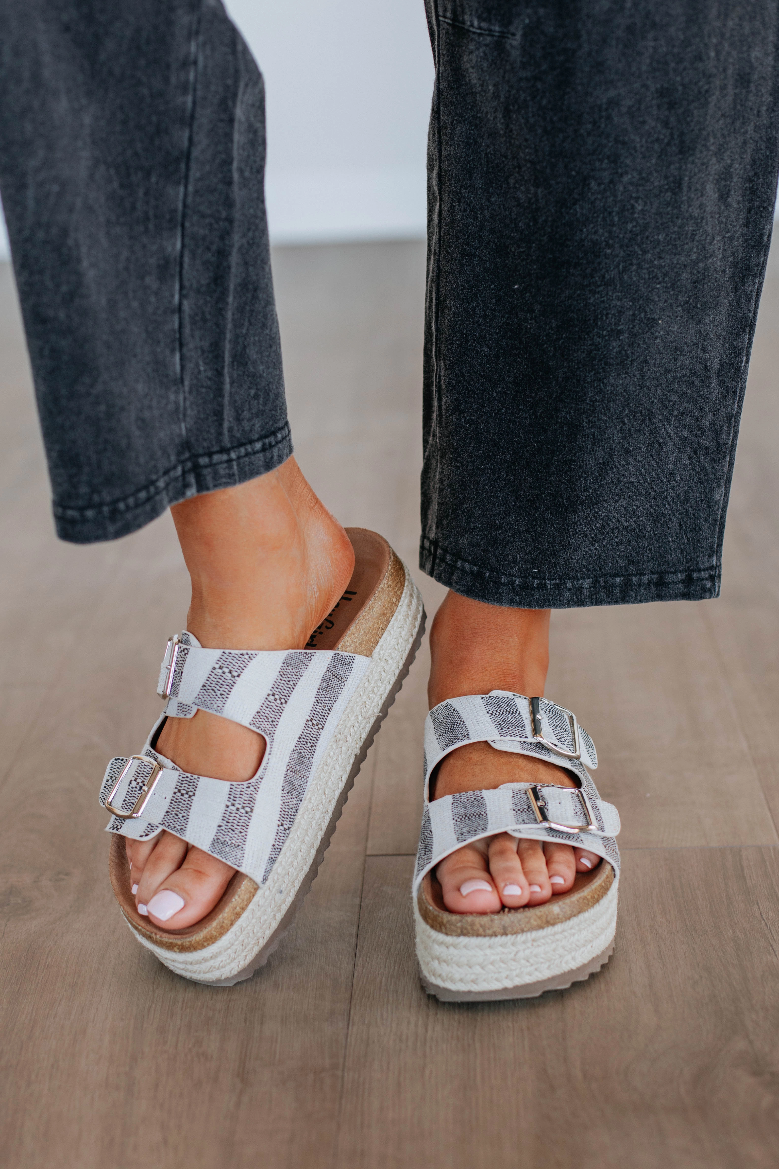 Vintage Love Effortless Edge Sandals